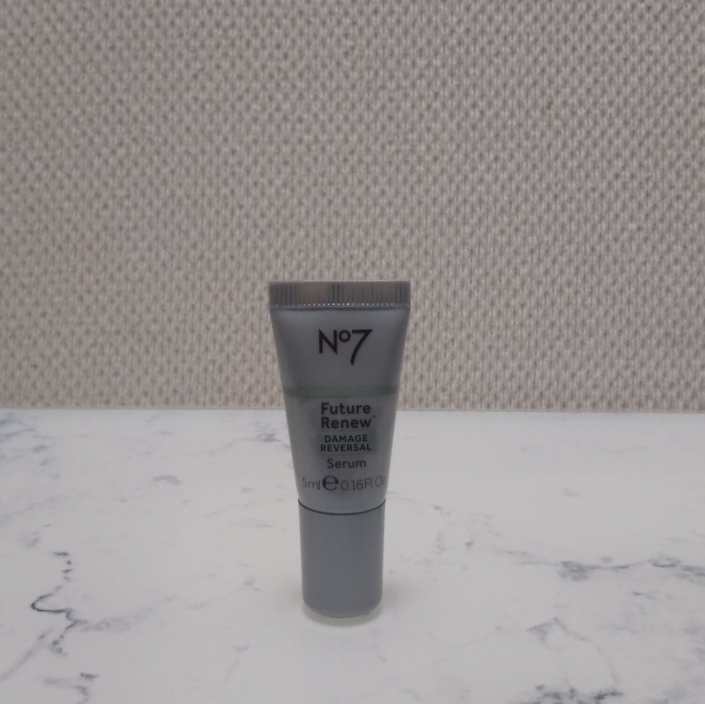 No 7 Future Renew Damage Reversal Serum Mini Travel Size .16 Oz